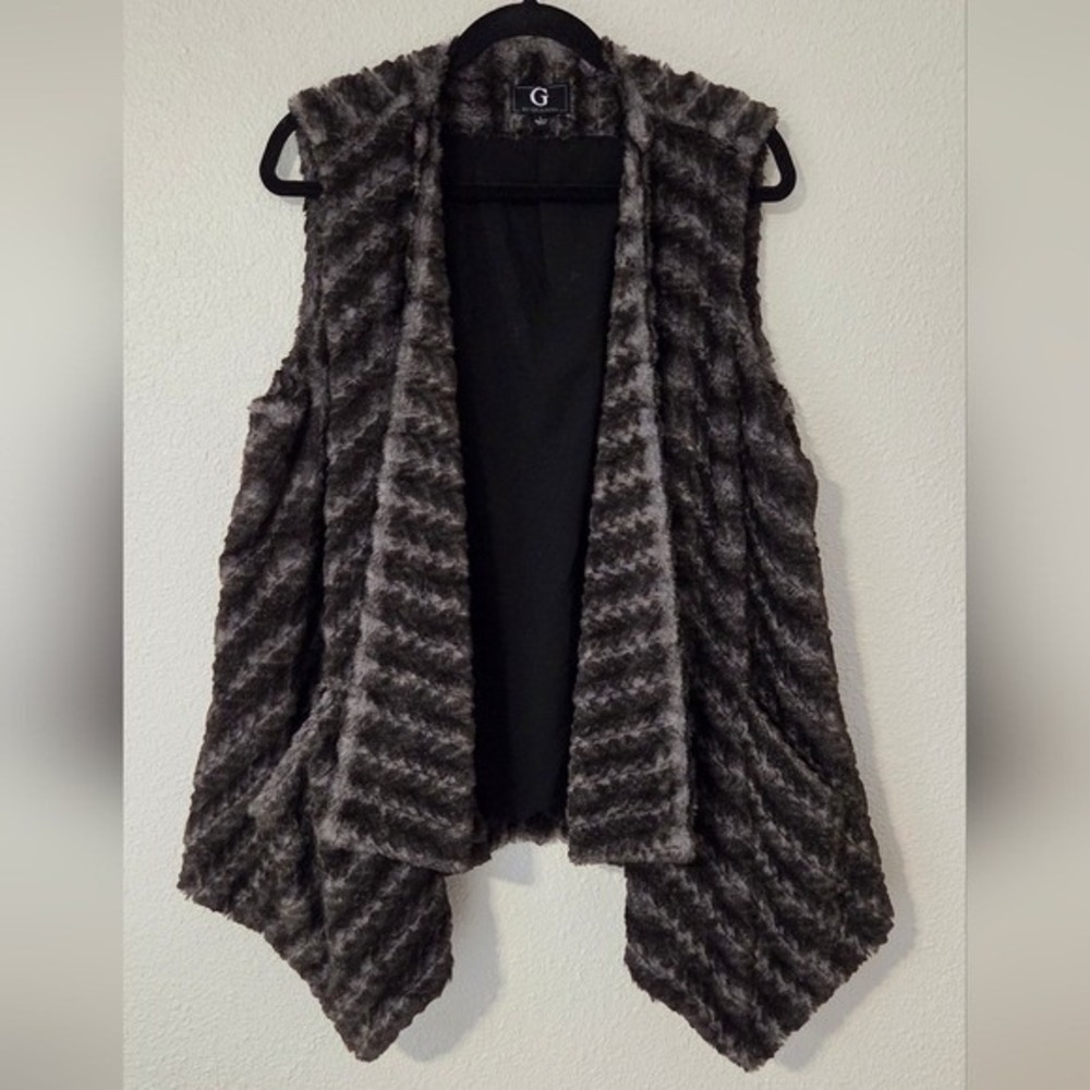 Draped Faux Fur Vest Open Front Sleeveless Cozy Luxe Winter Layer Size Large - Picture 2 of 7